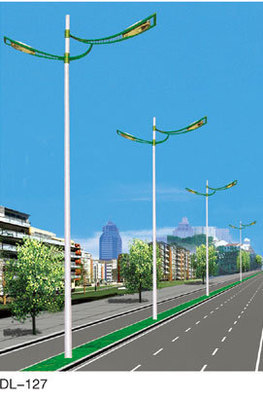 道路照明灯的创新与选择 高邮郭集路灯区的LED太阳能景观灯解析